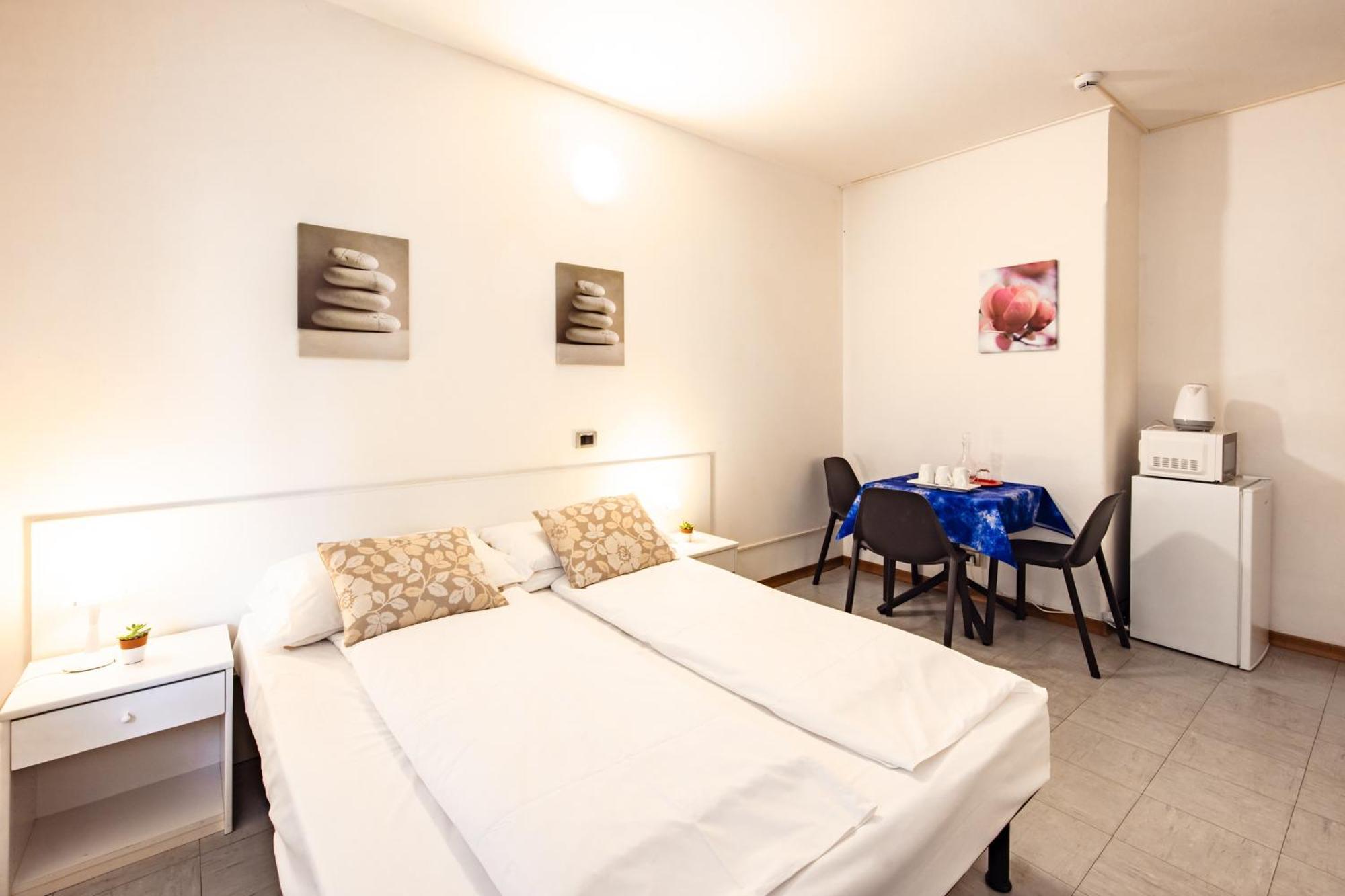 Aparthotel Carinzia Lignano Sabbiadoro Luaran gambar